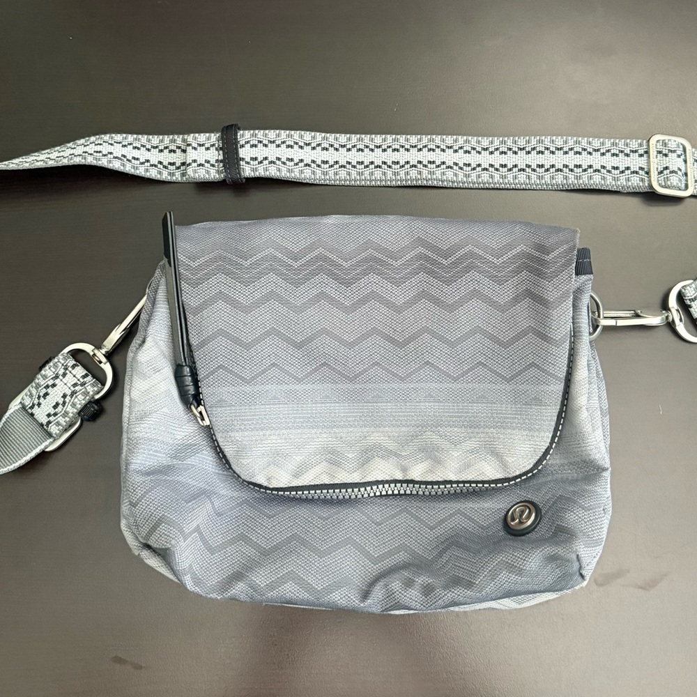 Lululemon Gray 5L Festival Crossbody Bag